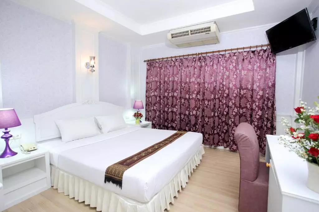 PJ Watergate Hotel